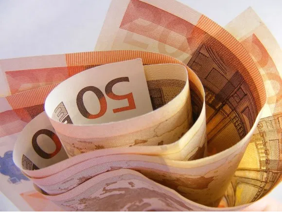minimum wage luxembourg increase 2019